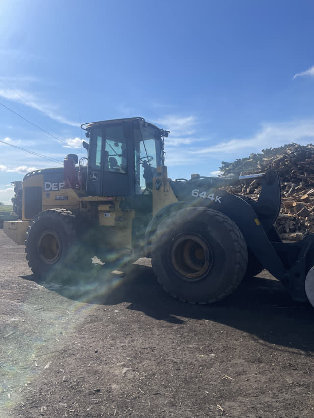 Image of John Deere 644K equipment image 3