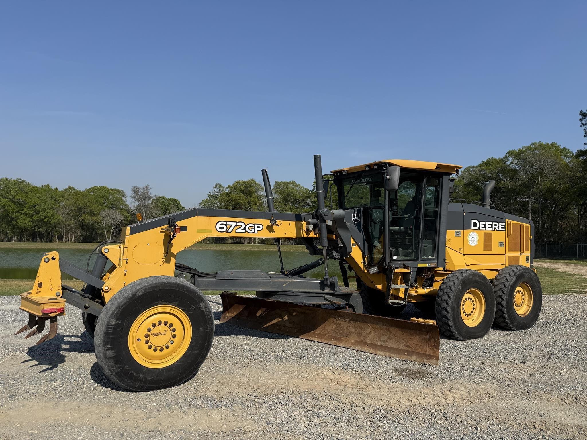 2018 John Deere 672GP Image