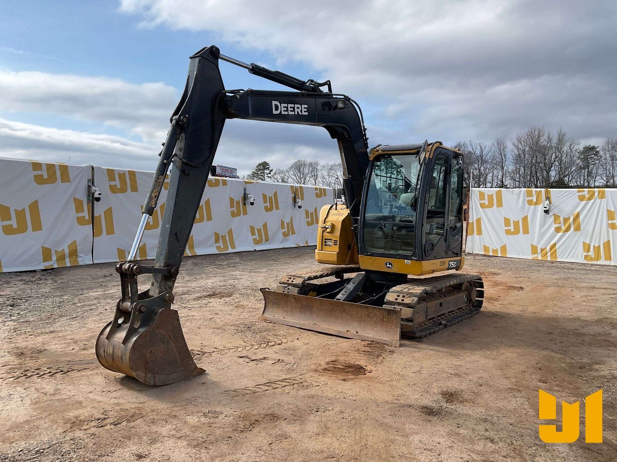 2018 John Deere 75G Equipment Image0