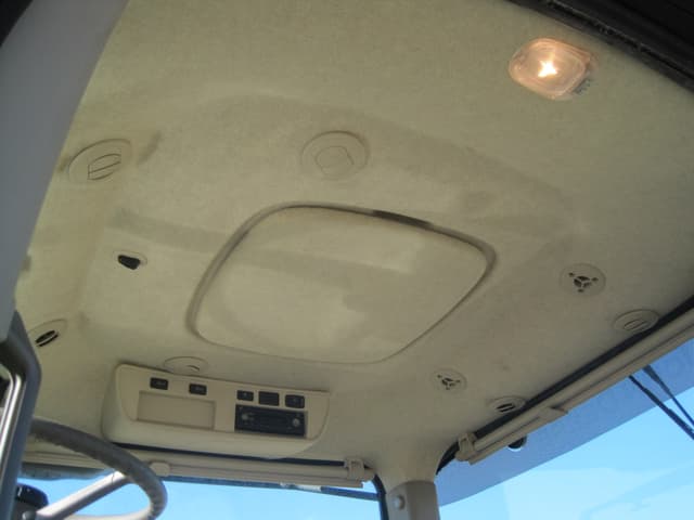 Image of John Deere 8295R equipment image 4