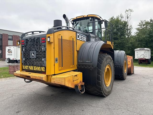 Image of John Deere 844K equipment image 4
