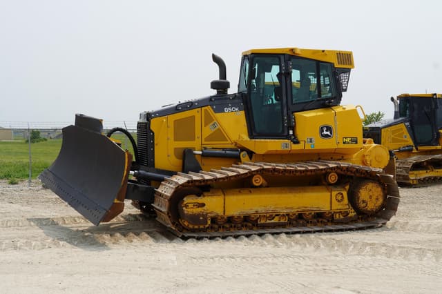 Image of John Deere 850K LGP equipment image 2