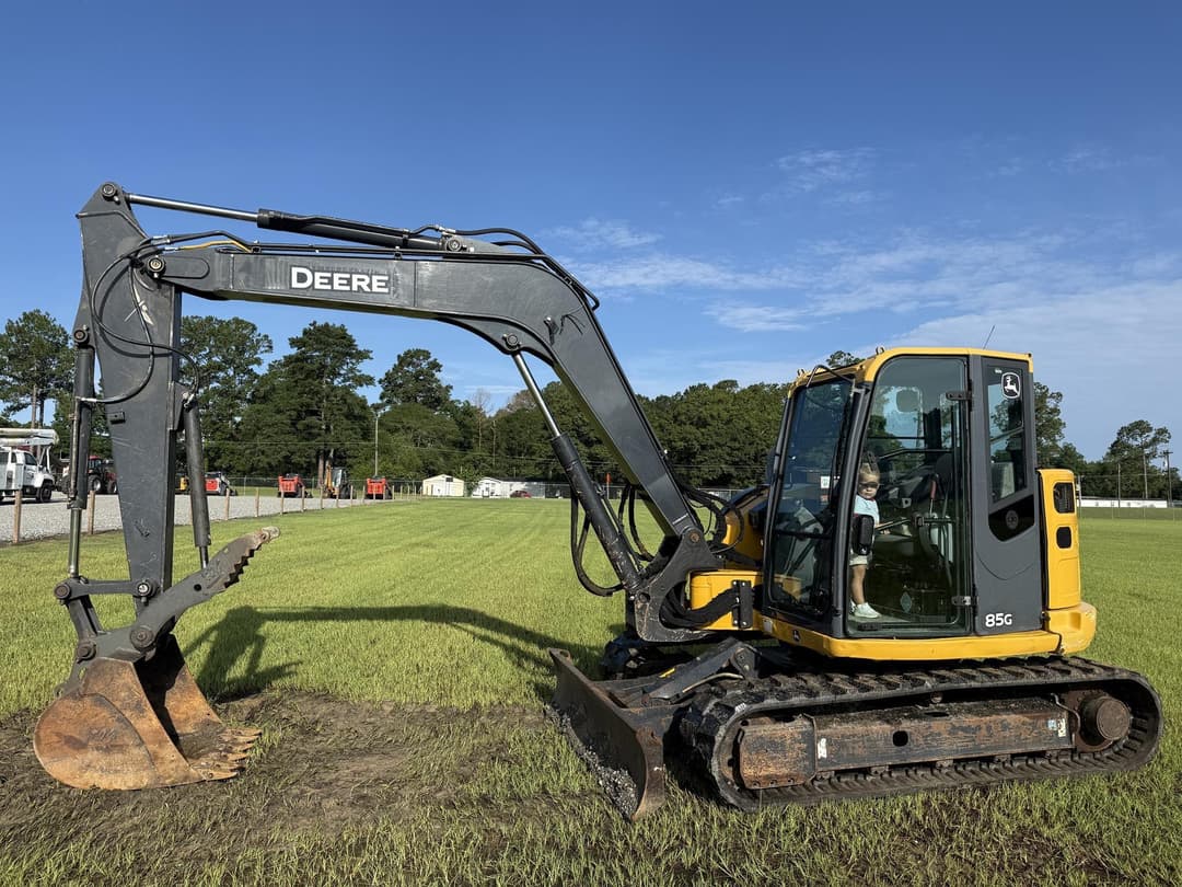 Image of John Deere 85G Primary image