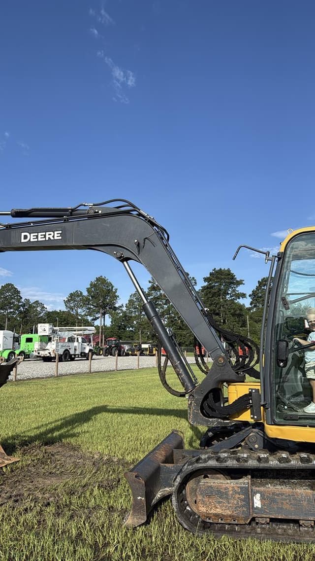 Image of John Deere 85G equipment image 4