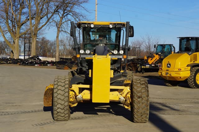 Image of John Deere 872GP equipment image 2