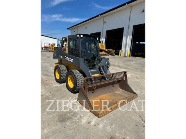Image of John Deere 324G equipment image 1