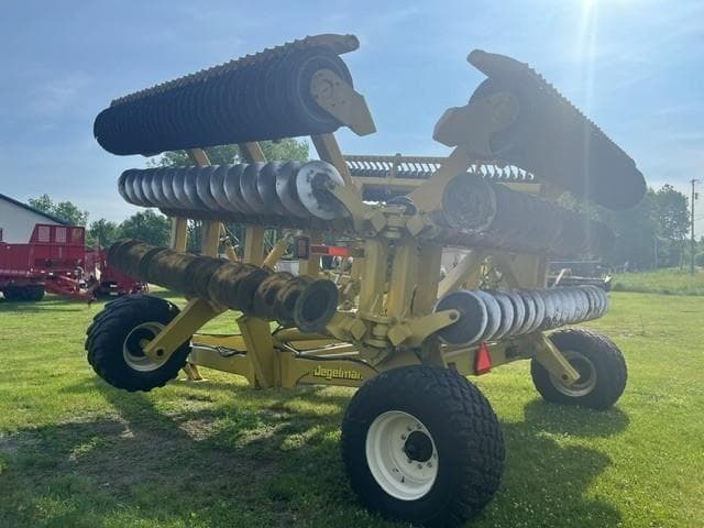 Image of Degelman Pro-Till 40 equipment image 4