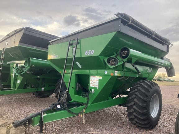 2018 Demco 650 Equipment Image0