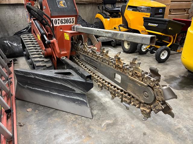 Image of Ditch Witch C24X equipment image 2