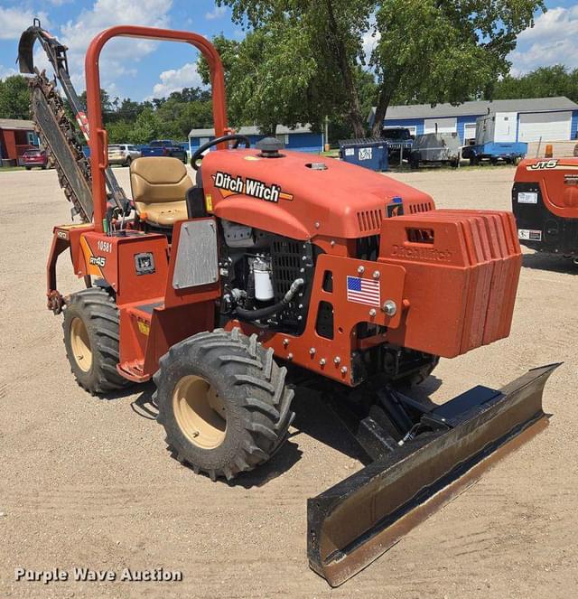 Image of Ditch Witch RT45 equipment image 2