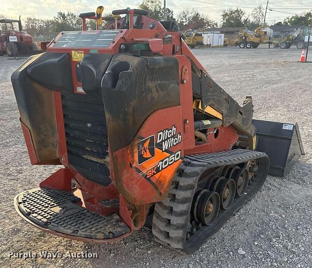 Image of Ditch Witch SK1050 equipment image 4