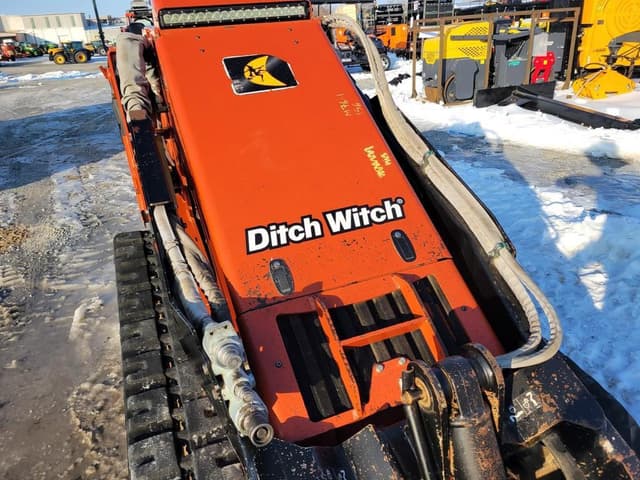 Image of Ditch Witch SK1550 equipment image 4