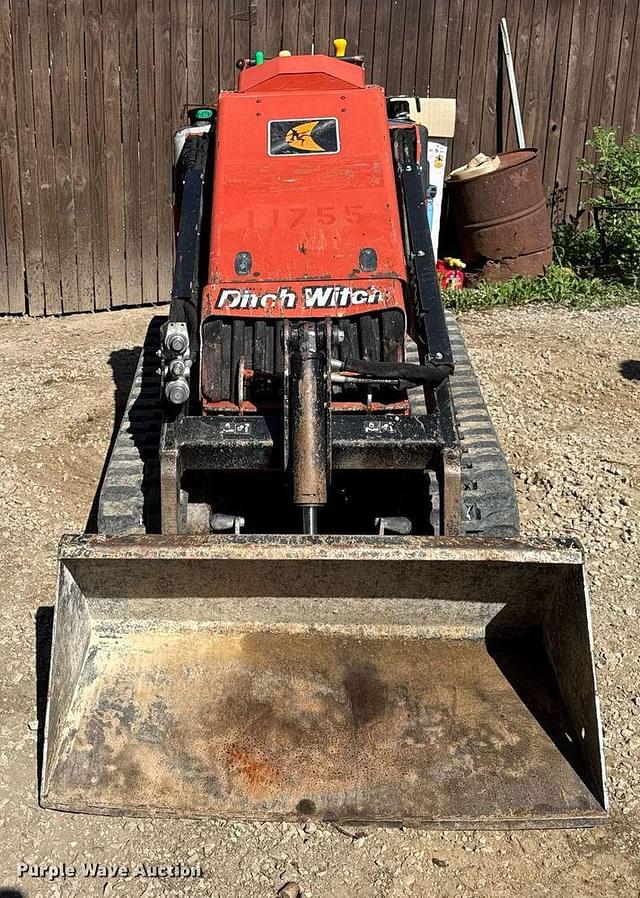 Image of Ditch Witch SK800 equipment image 1