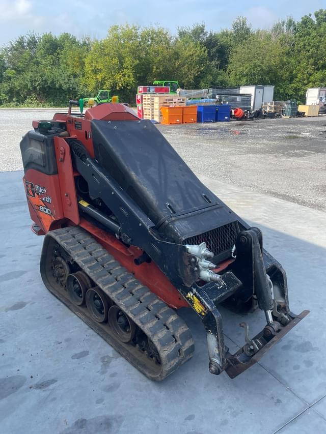 Image of Ditch Witch SK800 equipment image 3