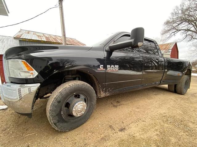 Image of Dodge Ram 3500 equipment image 1