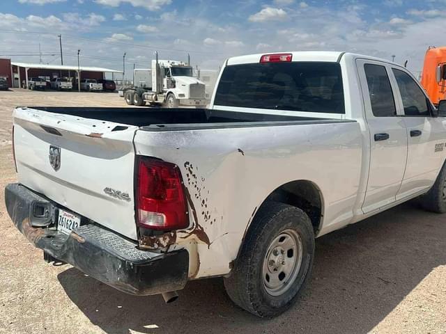 Image of Dodge Ram 1500 equipment image 3
