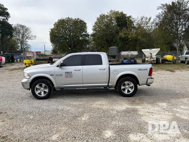 Image of Dodge Ram 1500 equipment image 2