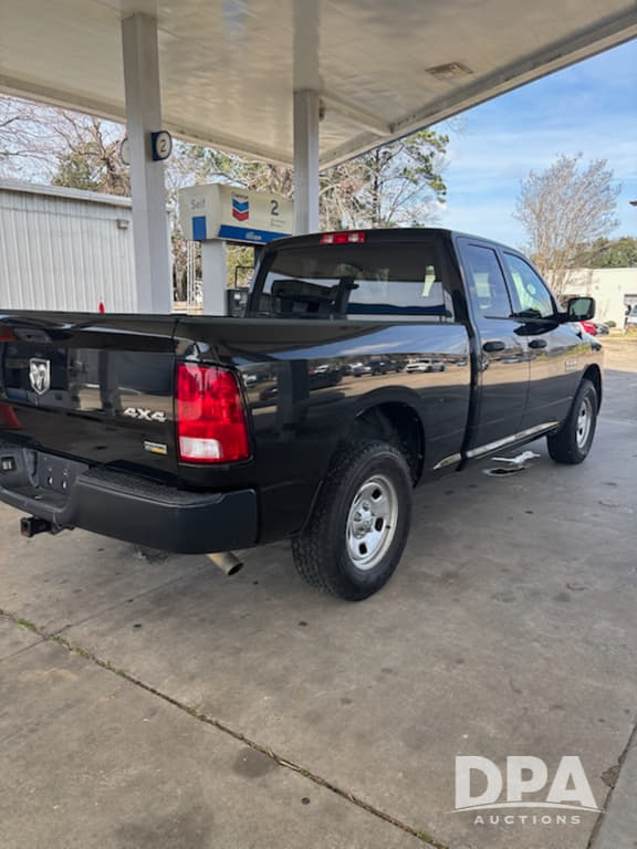 Image of Dodge Ram 1500 equipment image 4