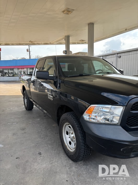 Image of Dodge Ram 1500 equipment image 4