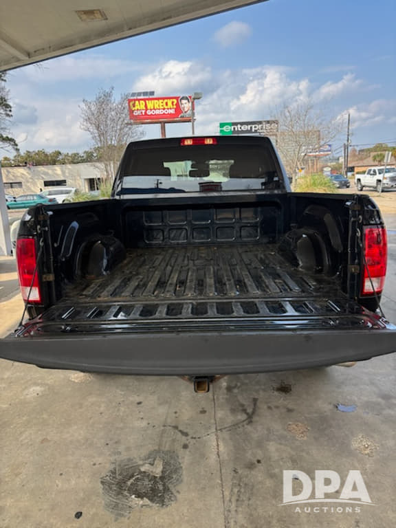 Image of Dodge Ram 1500 equipment image 3