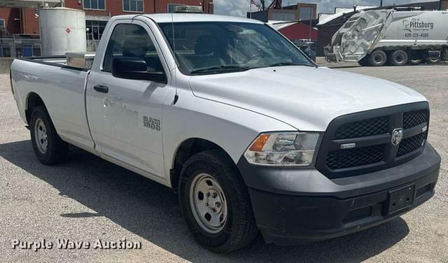 Image of Dodge Ram 1500 equipment image 2