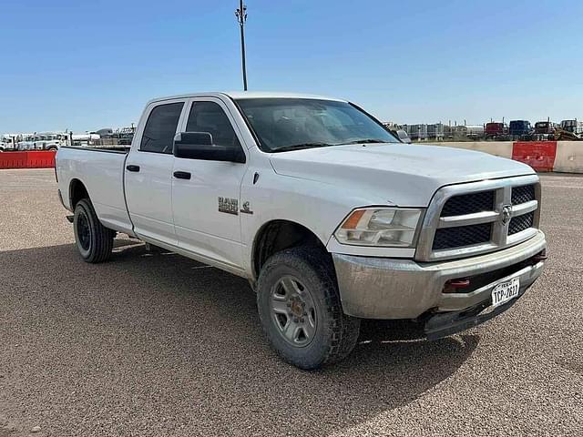 Image of Dodge Ram 2500 equipment image 2