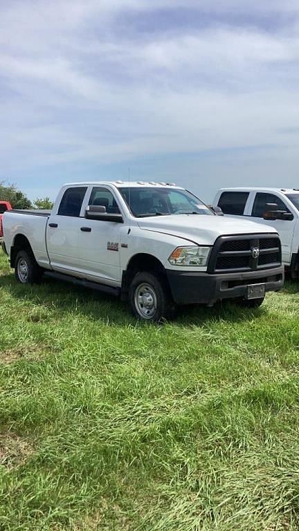 Image of Dodge Ram 2500 equipment image 2