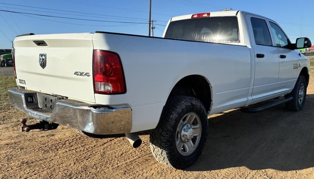Image of Dodge Ram 2500 equipment image 3