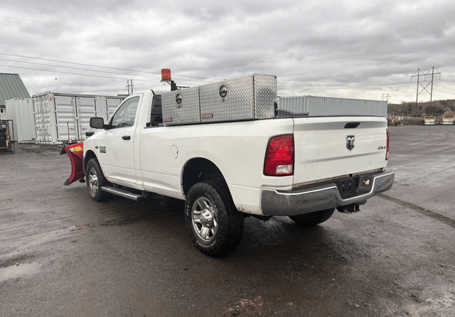 Image of Dodge Ram 2500 equipment image 2