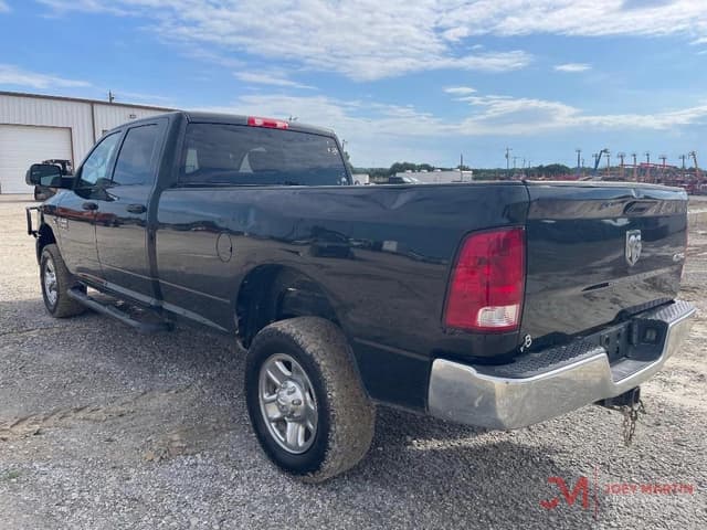 Image of Dodge Ram 2500HD equipment image 3