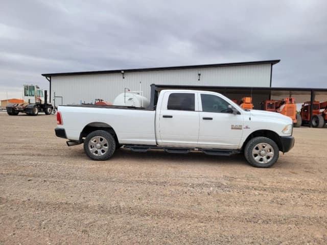 Image of Dodge Ram 2500 equipment image 4