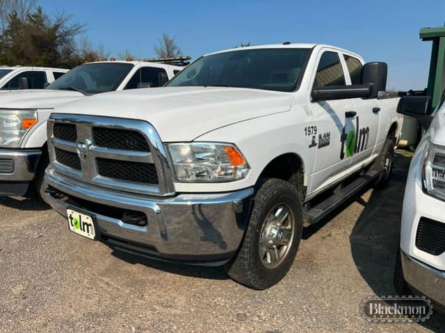 Image of Dodge Ram 2500 equipment image 2