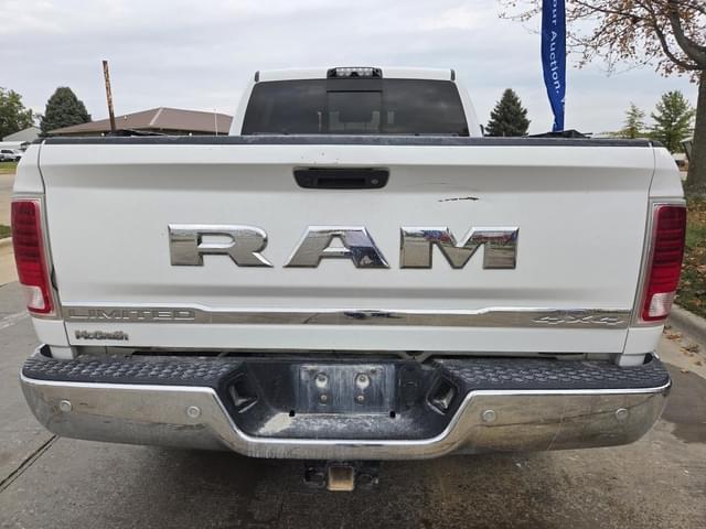 Image of Dodge Ram 2500 equipment image 3