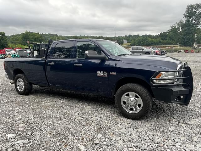 Image of Dodge Ram 2500 equipment image 3