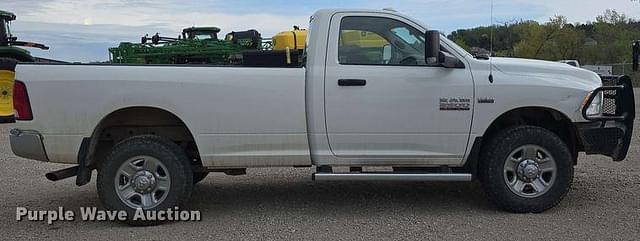 Image of Dodge Ram 2500 equipment image 3