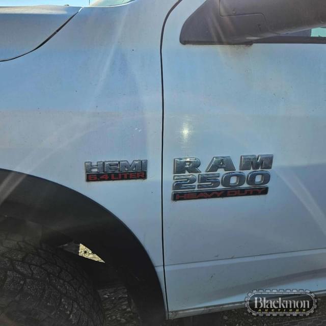 Image of Dodge Ram 2500 equipment image 1