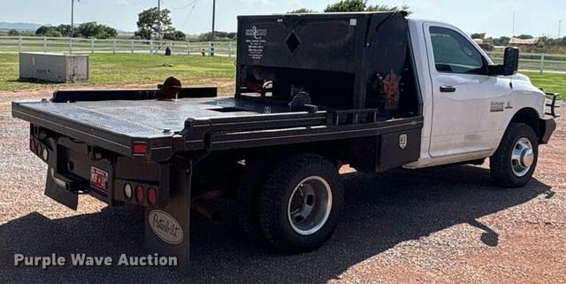 Image of Dodge Ram 3500 equipment image 4