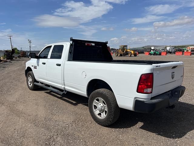 Image of Dodge Ram 3500 equipment image 3