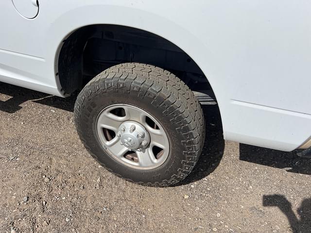Image of Dodge Ram 3500 equipment image 4