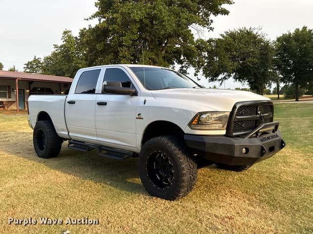 Image of Dodge Ram 3500 equipment image 2