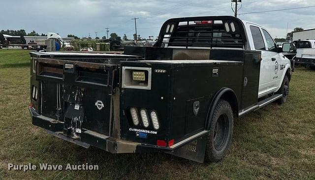 Image of Dodge Ram 3500 equipment image 4