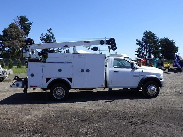 Image of Dodge Ram 5500 equipment image 2
