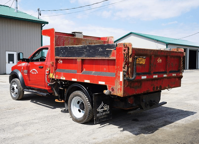 Image of Dodge Ram 5500HD equipment image 2