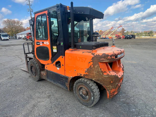 Image of  Doosan 45 equipment image 3
