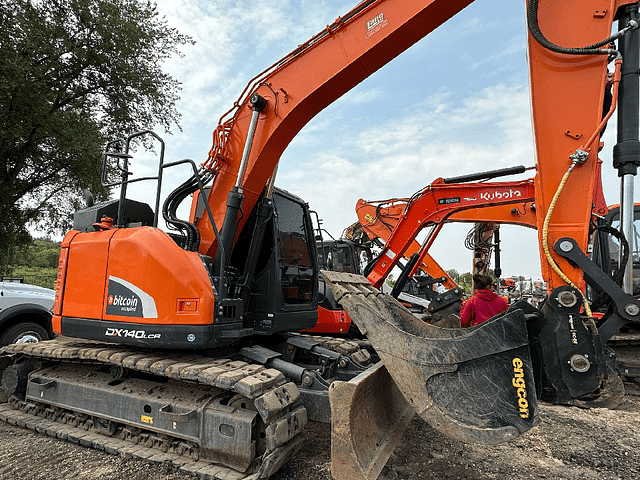 Image of  Doosan DX140LCR equipment image 1