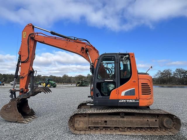 Image of  Doosan DX140LCR-5 equipment image 1