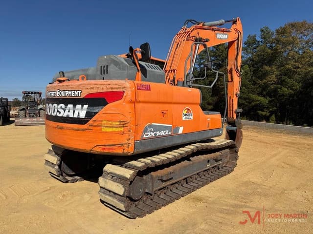 Image of  Doosan DX140LC-5 equipment image 3