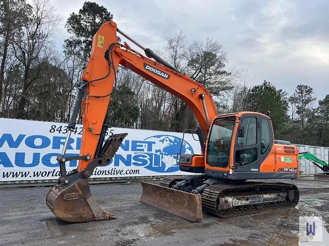 Image of  Doosan DX140LC equipment image 1