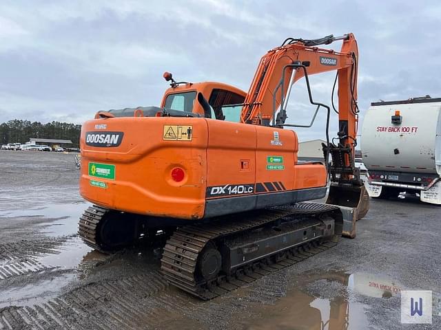 Image of  Doosan DX140LC equipment image 4