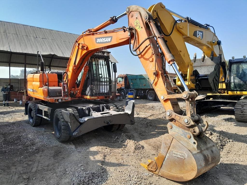 Image of  Doosan DX140W Primary image